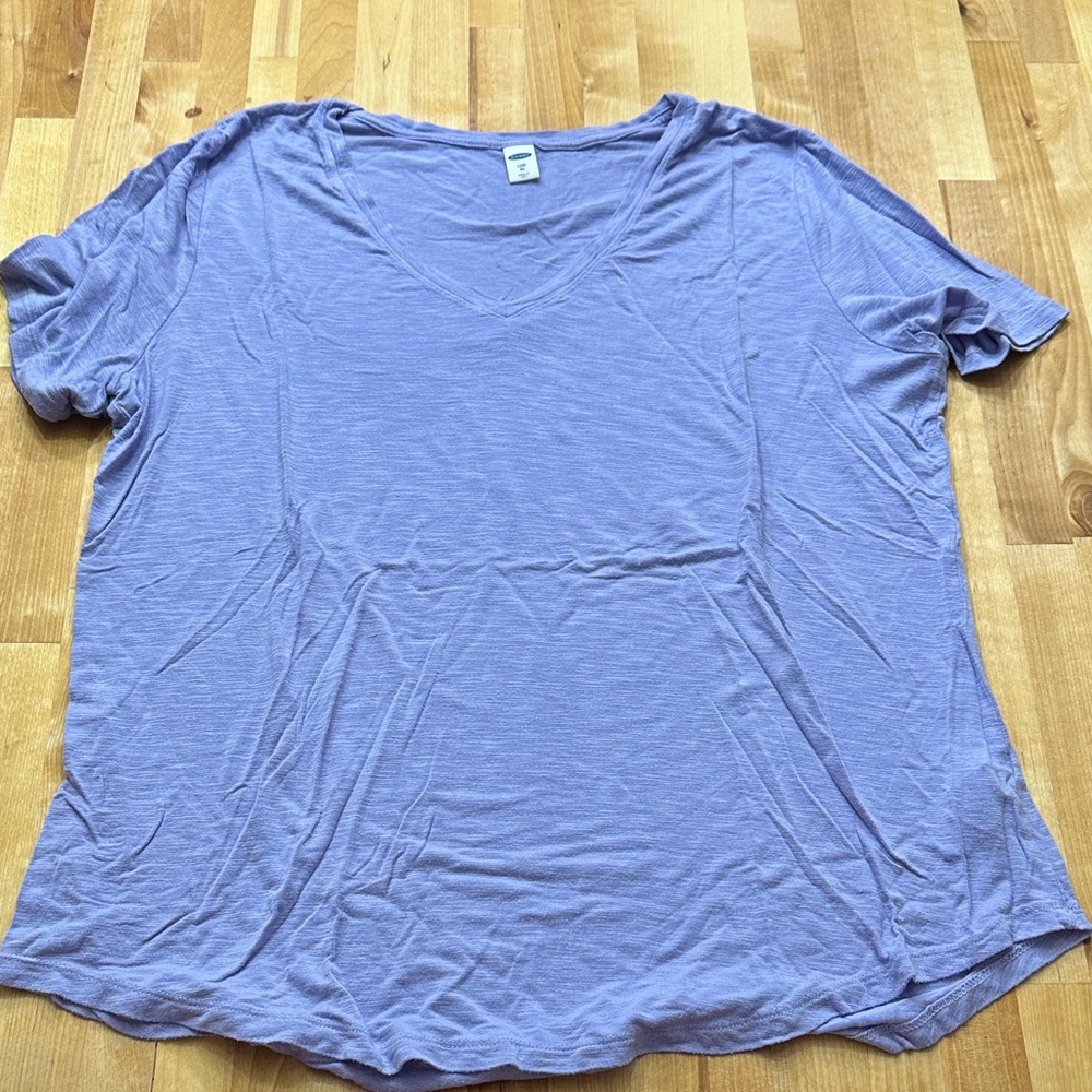 Old Navy Lavender V-Neck Tee